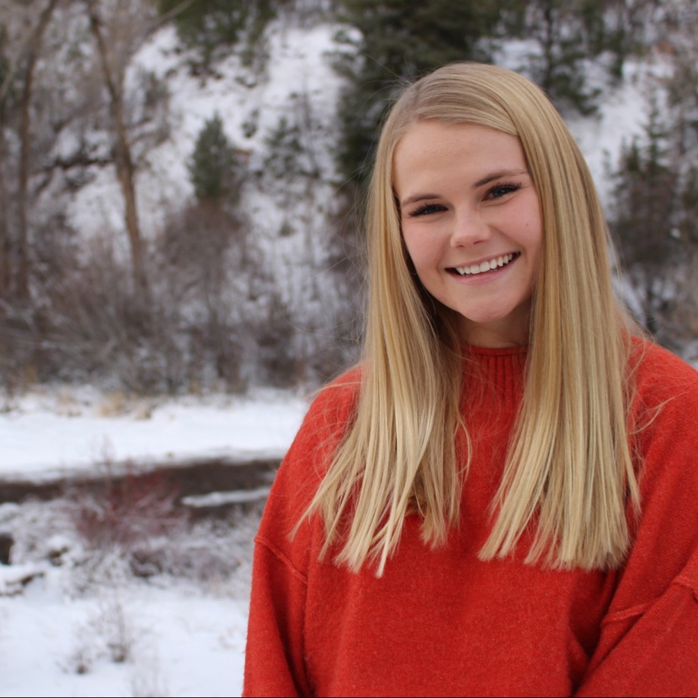 Meet your Posher, Elise